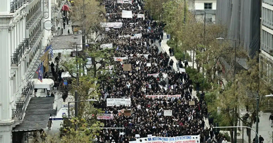 Τέμπη: Εισαγγελική έρευνα για αναρτήσεις που προτρέπουν σε βιαιοπραγίες την ημέρα των συγκεντρώσεων