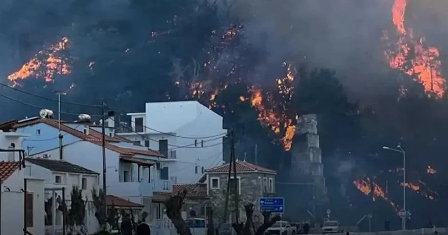 Φωτιά τώρα σε ελληνικό νησί: Καίγεται δασική έκταση – Μεγάλη επιχείρηση της πυροσβεστικής