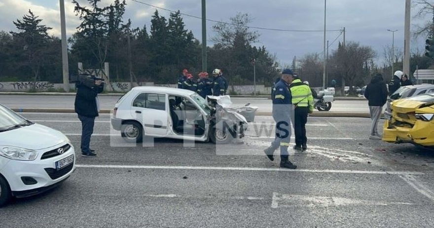 Τροχαίο δυστύχημα στην Κατεχάκη: Δύο νεκροί, τραυματίες και εγκλωβισμένοι